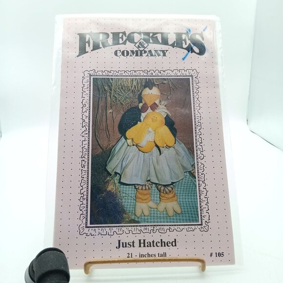 Vintage Freckles & Company "Just Hatched" Craft Pattern 21-Inch Doll #105 - Picture 1 of 2